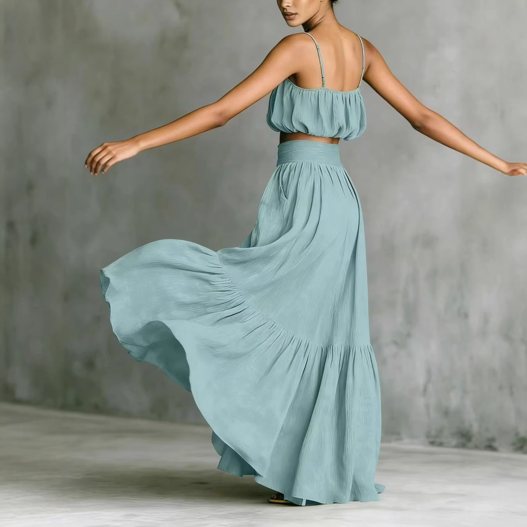 Maxi Dress Boho - ชุดเซ็ต 2 ชิ้นสำหรับผู้หญิง ชุดฤดูร้อน เสื้อครอปแบบรัดรูปและกระโปรงยาวแบบมีระบาย ชุดเดรสเข้าชุดสไตล์โบฮีเมียนสำหรับวันพักผ่อนริมชายหาด