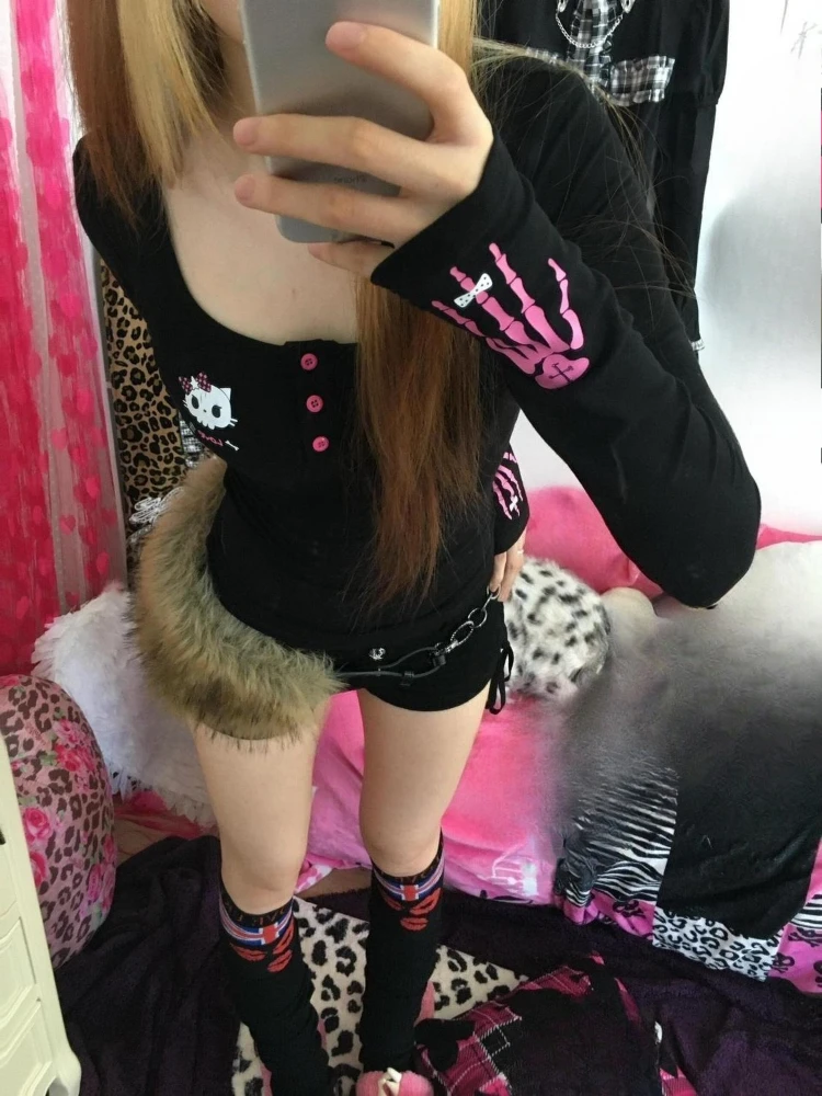 เสื้อยืดพิมพ์ลายการ์ตูนวินเทจ  - Women'S Fashion For 2025 บทวิจารณ์และราคา