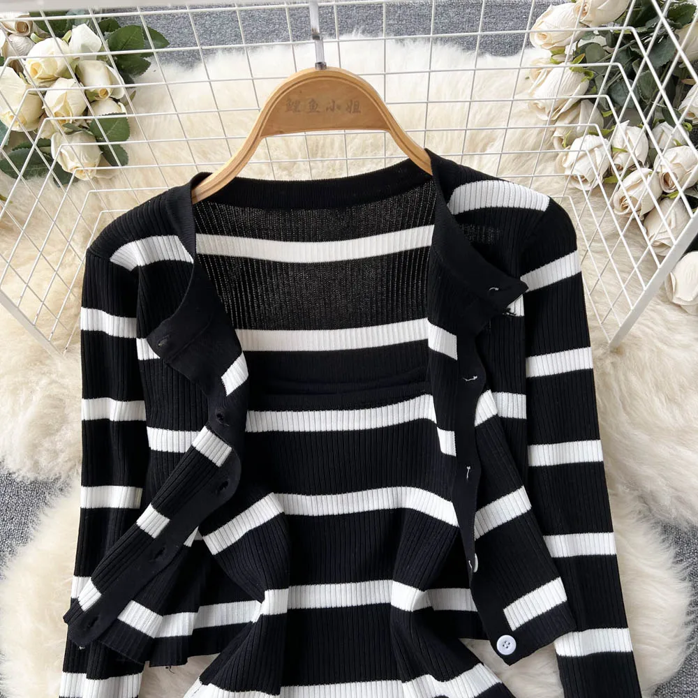 เกาหลีหวานตีสีเย็บปะติดปะต่อกั - Longline Cardigan Knit บทวิจารณ์และราคา