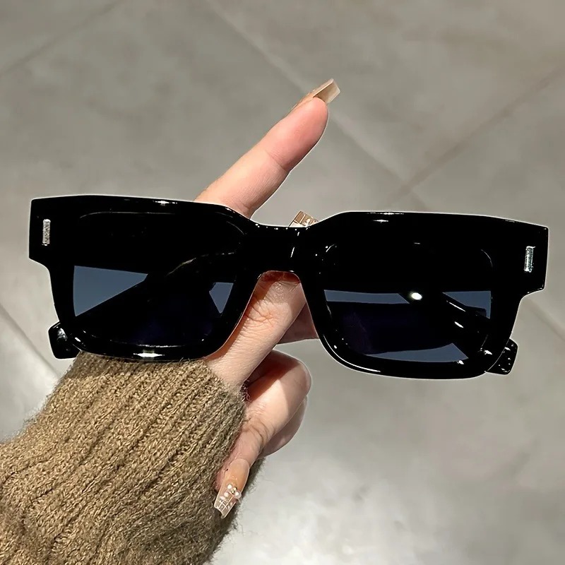 แว่นกันแดดทรงสี่เหลี่ยมหรูหรา  - Women'S Fashion Reading Glasses บทวิจารณ์และราคา