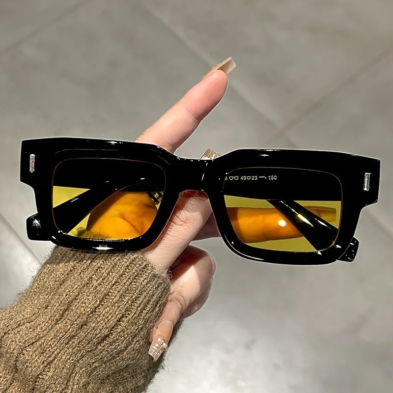 แว่นกันแดดทรงสี่เหลี่ยมหรูหรา  - Women'S Fashion Reading Glasses บทวิจารณ์และราคา