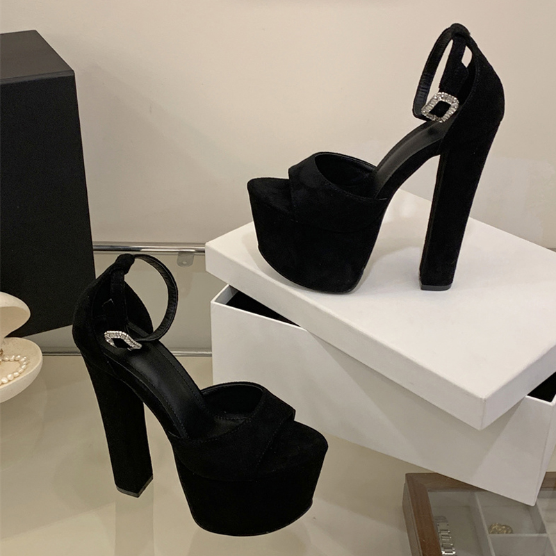 รองเท้าส้นสูงแบบหนา รุ่น Liyke - Women Fashion Show บทวิจารณ์และราคา